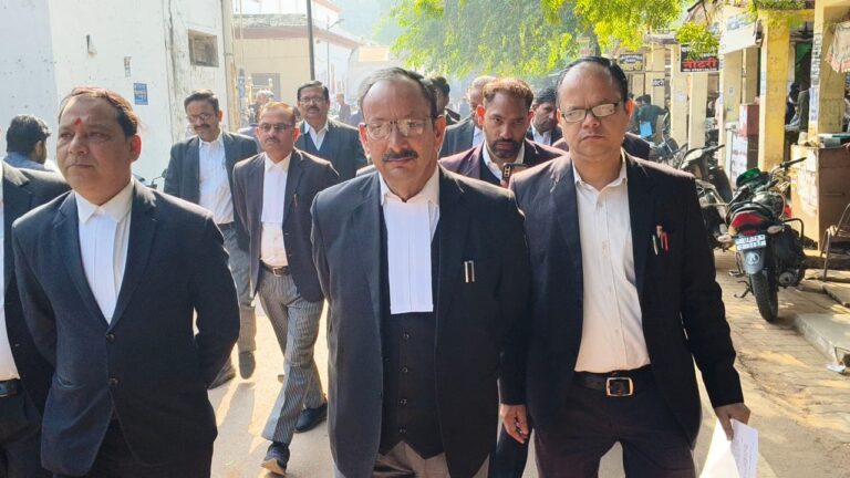 WhatsApp Image 2025-12-04 at 17.52.58